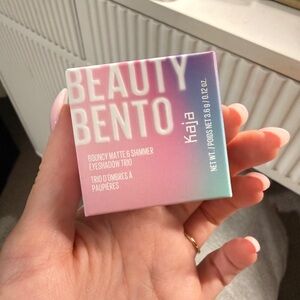 Beauty Bento Bouncy Matte & Shimmer Eyeshadow Trio - rose macaron